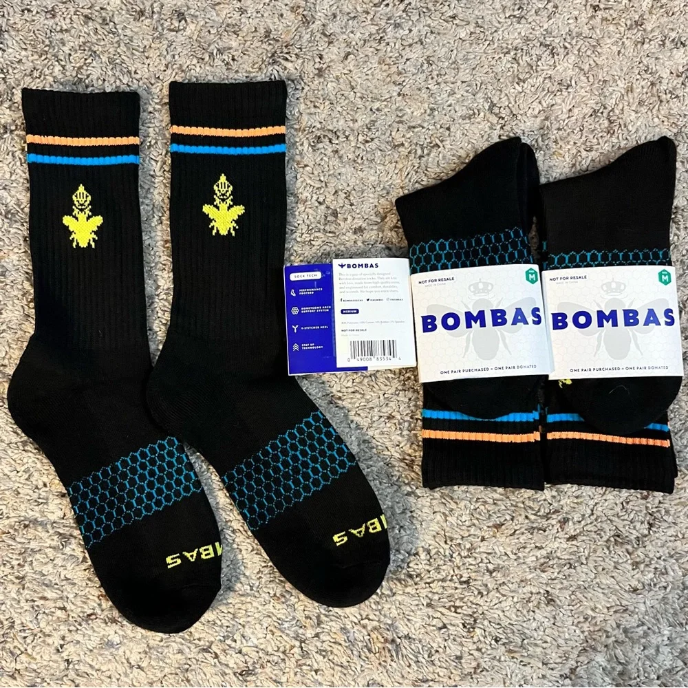 Bombas Black Bee Calf Socks NWT Size Medium - Picture 1 of 6